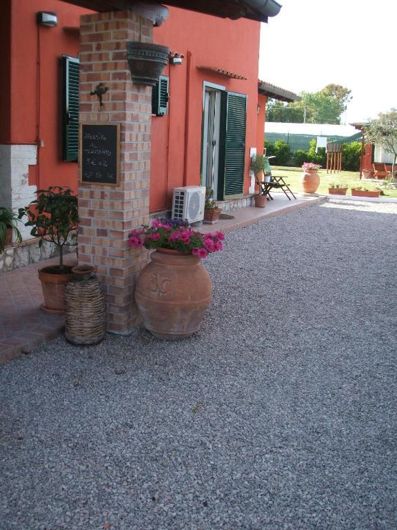 La Locanda Country House Borgo Montenero Екстериор снимка